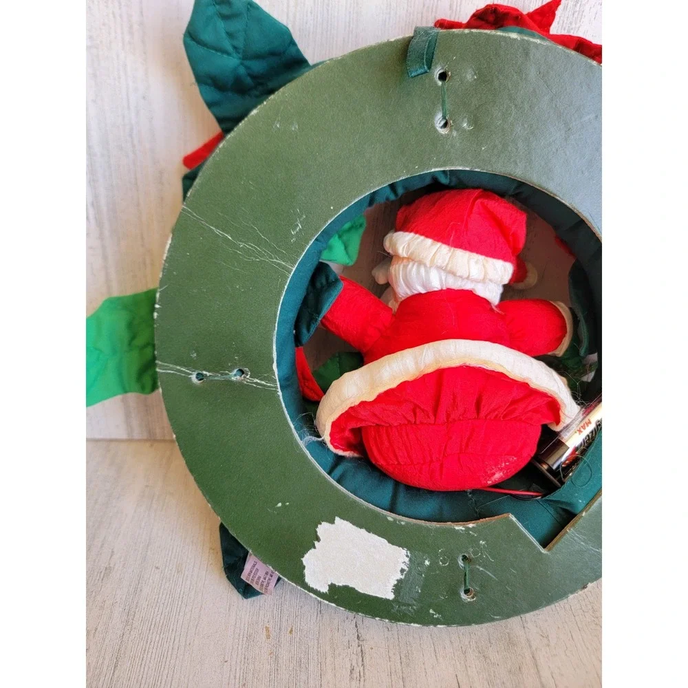 Vintage musical wreath plush Santa Claus Xmas home decor hanging